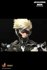 Figúrka Metal Gear Rising: Revengeance - Raiden (1/6)