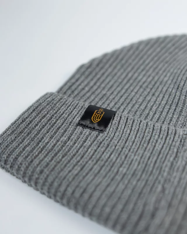 Čiapka Kingdom Come: Deliverance II - Warhorse štít Audentes Fortuna Iuvat