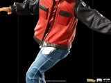 Soška Back to the Future II - Marty McFly on Hoverboard Art Scale 1/10 (Iron Studios)