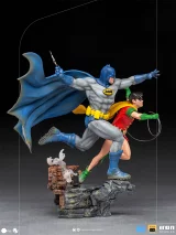 Soška Batman - Batman & Robin Deluxe Art Scale 1/10 (Iron Studios)