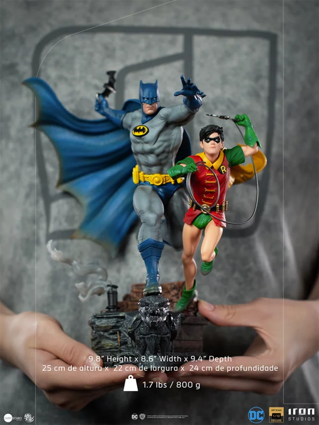 Soška Batman - Batman & Robin Deluxe Art Scale 1/10 (Iron Studios)