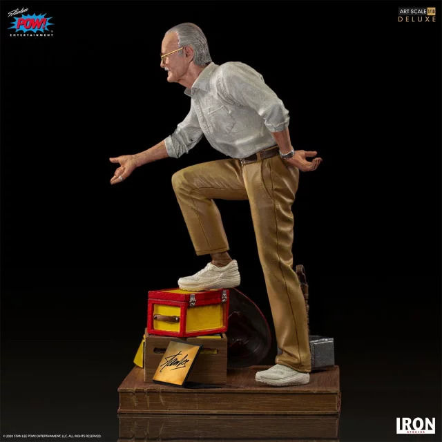 Soška Marvel - Stan Lee Deluxe Art Scale 1/10 (Iron Studios)