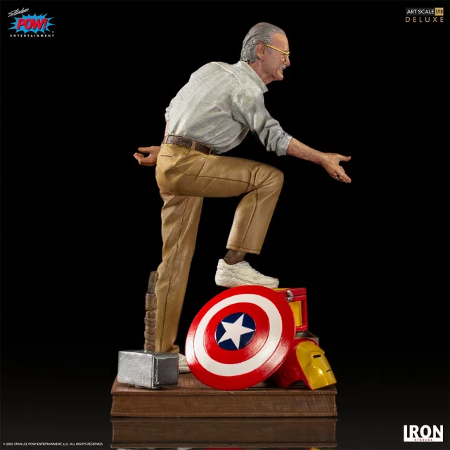 Soška Marvel - Stan Lee Deluxe Art Scale 1/10 (Iron Studios)