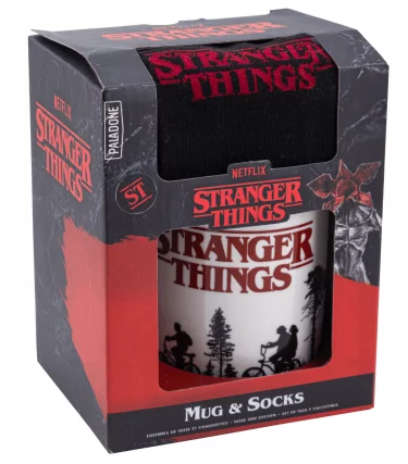 Darčekový set Stranger Things - hrnček a ponožky