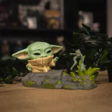 Figúrka Star Wars: The Mandalorian - Grogu with Frog Deluxe (Funko POP! Star Wars 721)