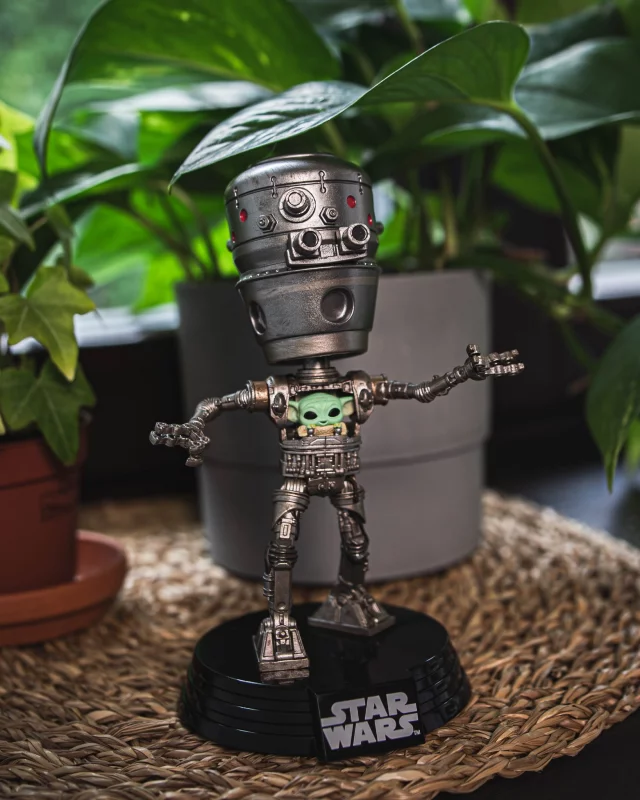 Figúrka Star Wars: The Mandalorian - IG-12 with Grogu Deluxe (Funko POP! Star Wars 720)