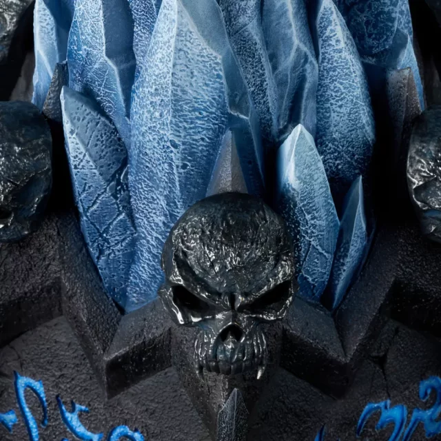 Replika World of Warcraft - Frostmourne Pedestal (stojan s LED osvětlením)