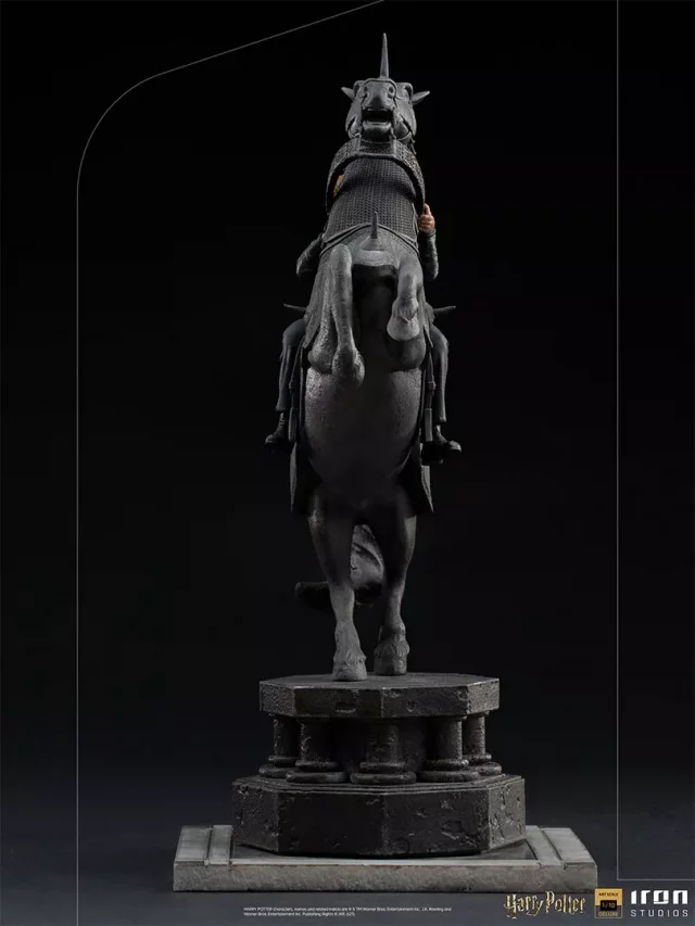 Soška Harry Potter - Ron Weasley at the Wizard Chess Deluxe Art Scale 1/10 (Iron Studios)