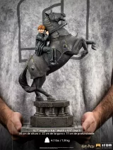 Soška Harry Potter - Ron Weasley at the Wizard Chess Deluxe Art Scale 1/10 (Iron Studios)