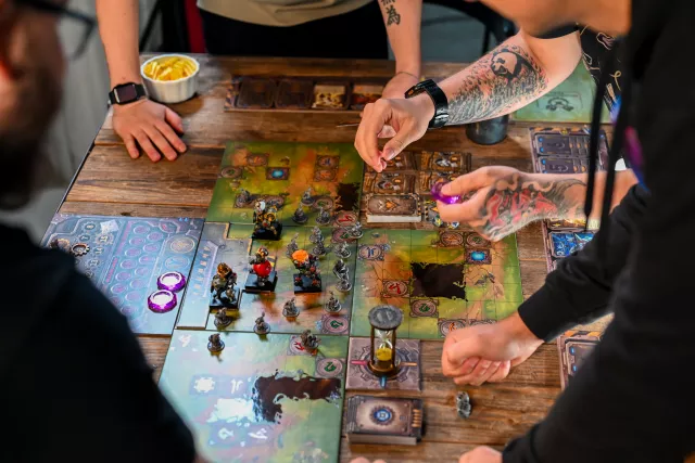 Stolová hra Mechs vs. Minions: Klasická edice - Xzone Originals